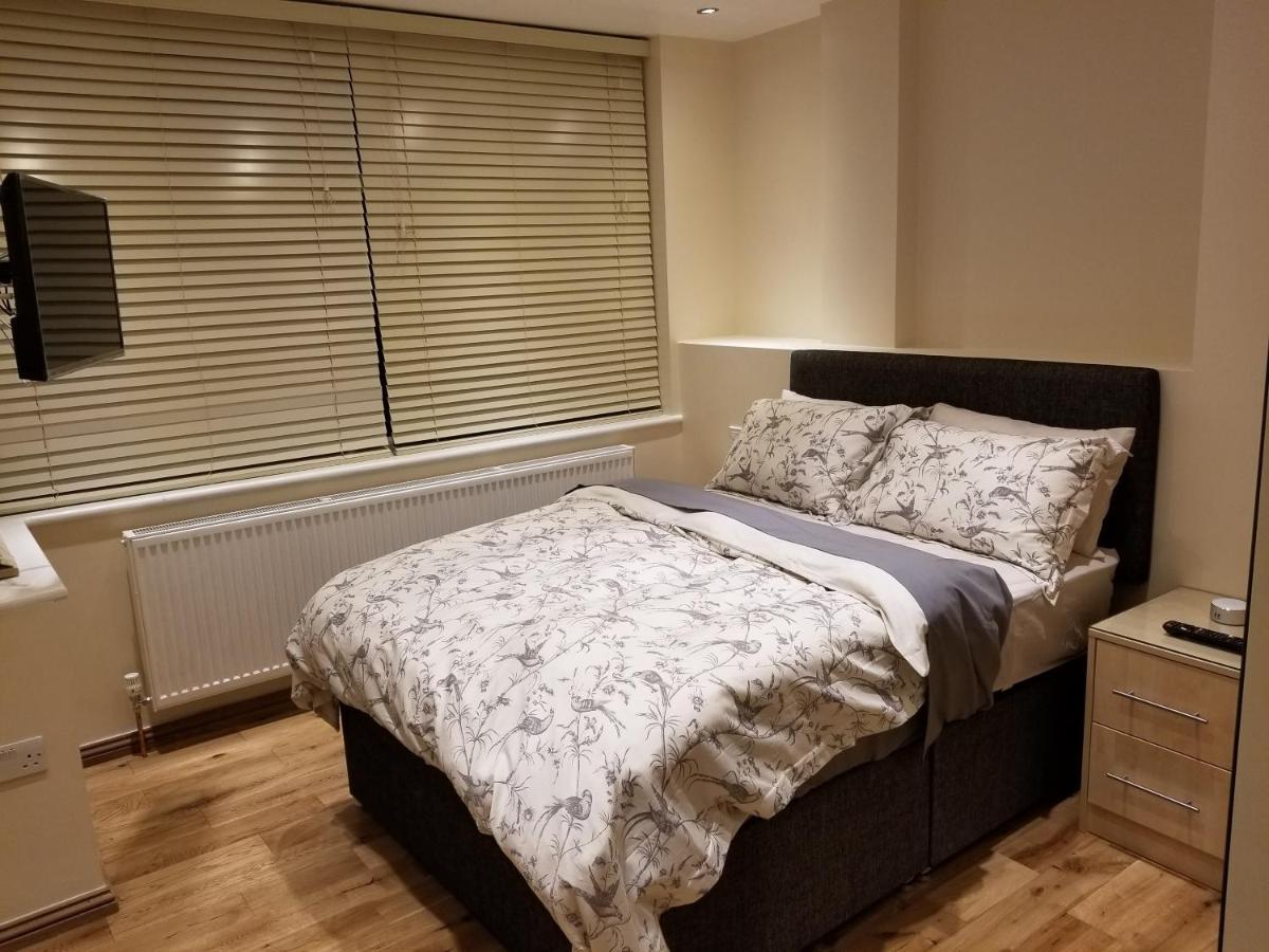 London Luxury Apartments 5 Min Walk From Ilford Station, With Free Parking Free Wifi Exterior photo